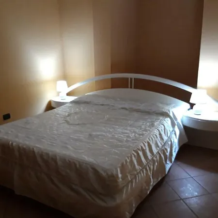 Flowery House Daire Roma